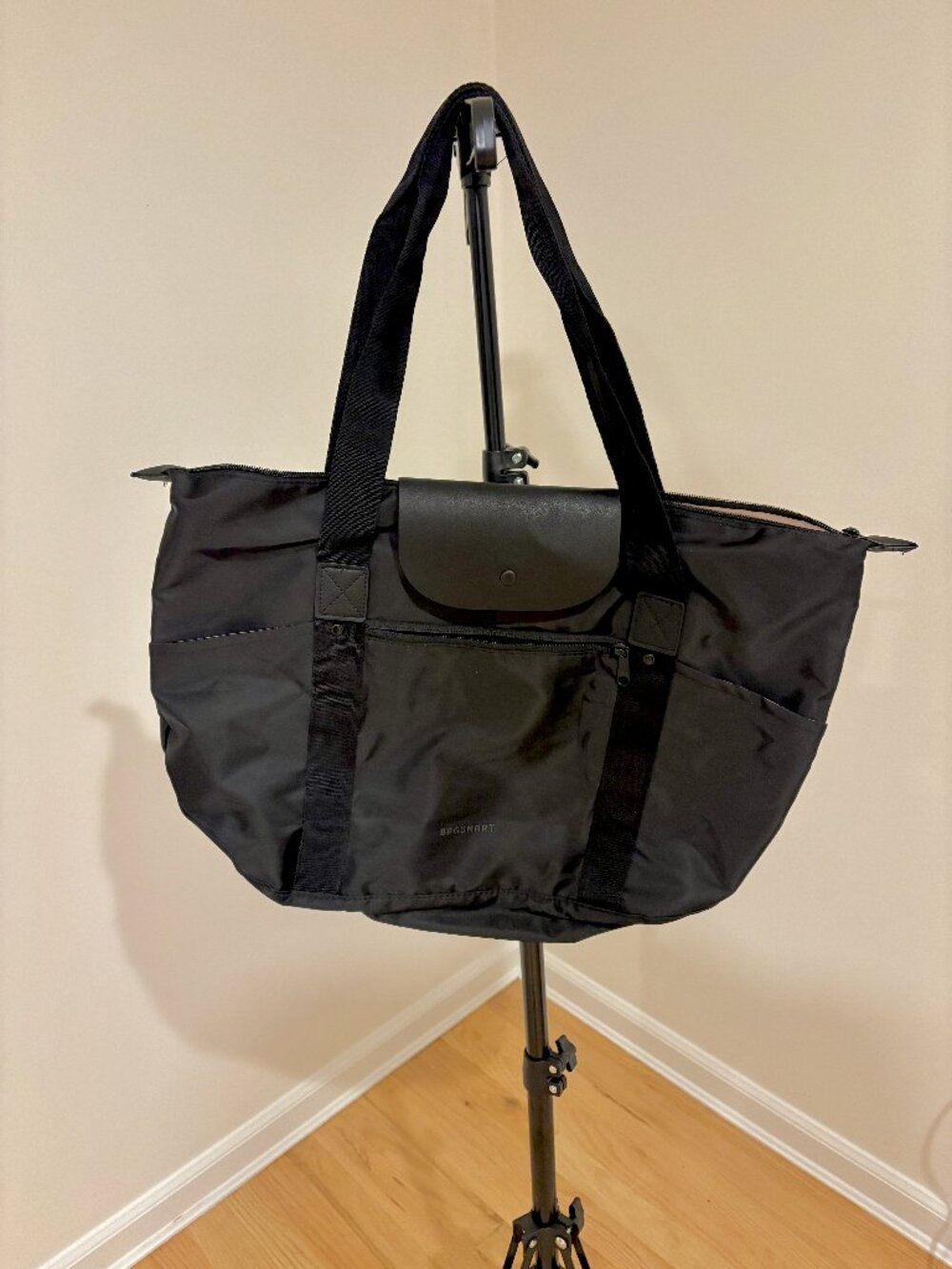 ✈️ 🏷️ NWT! BAGSMART Foldable Tote Bag with Compartments and Zipper for Travel